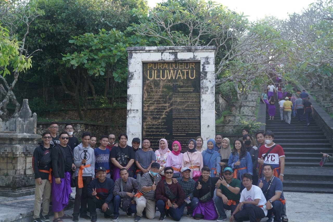 Paket Tour Bali 5 Hari 4 Malam + Nusa Penida